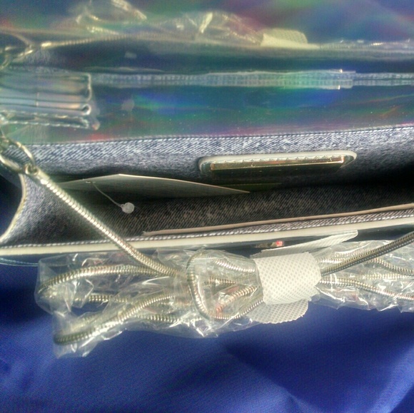 Urban Expressions Luxe Mirror Clutch - Picture 6 of 6